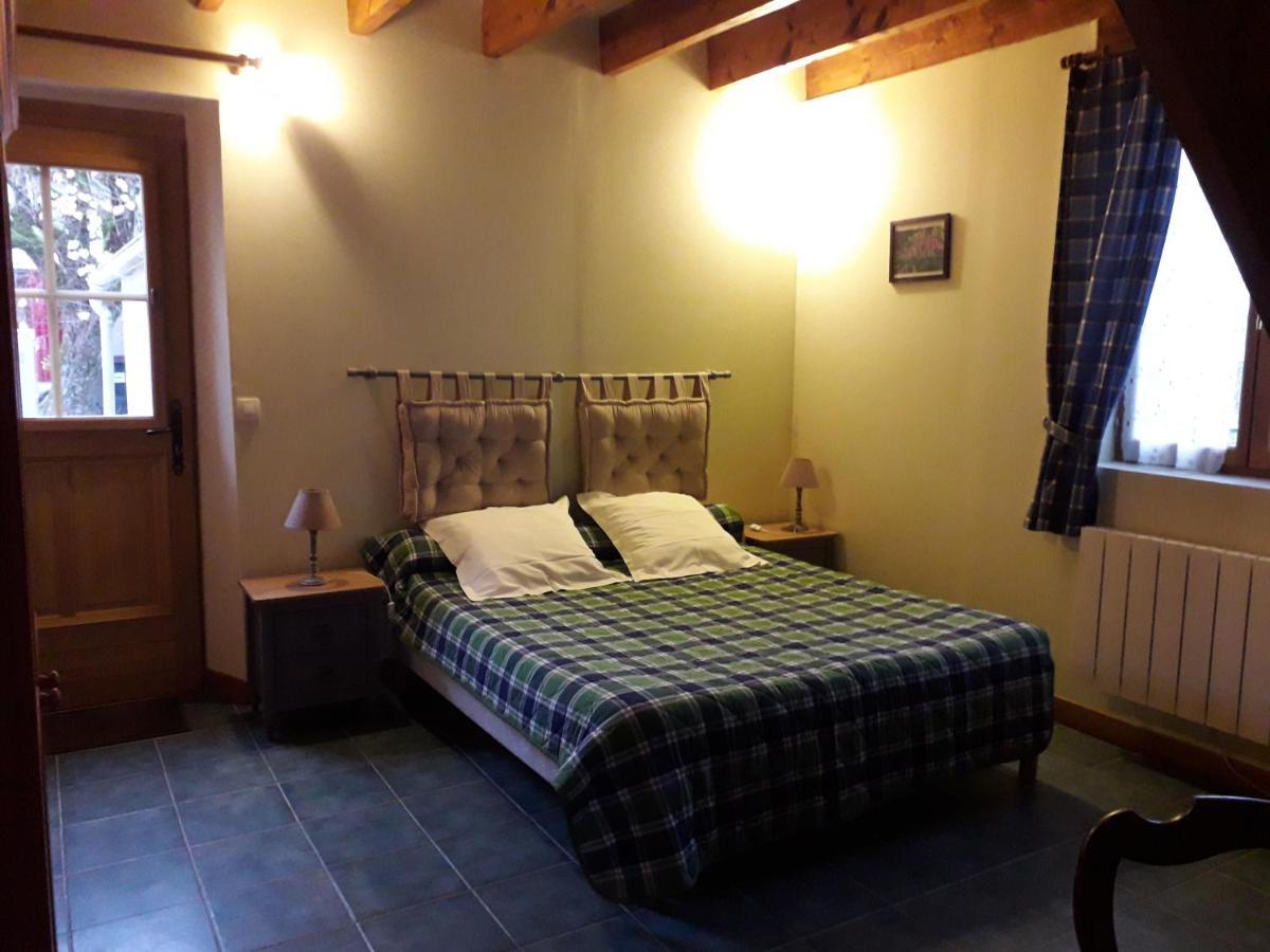 Bed and Breakfast Au Grand Pré Theillay Exterior foto
